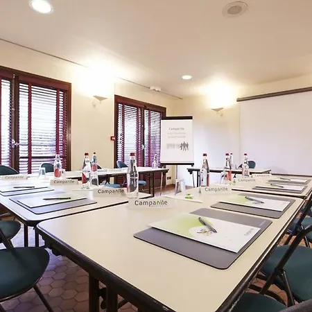 Campanile Taden Hotel Dinan