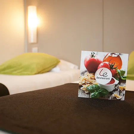 Hotel Brit - Taden