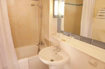 Brit - Taden 3* Dinan